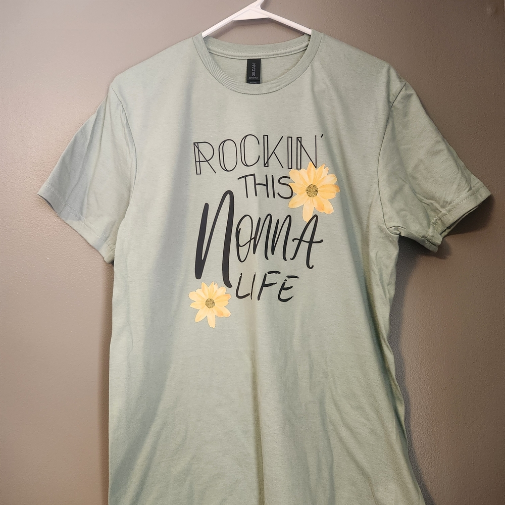 Rockin' This Nonna Life Short Sleeve Tee - Green